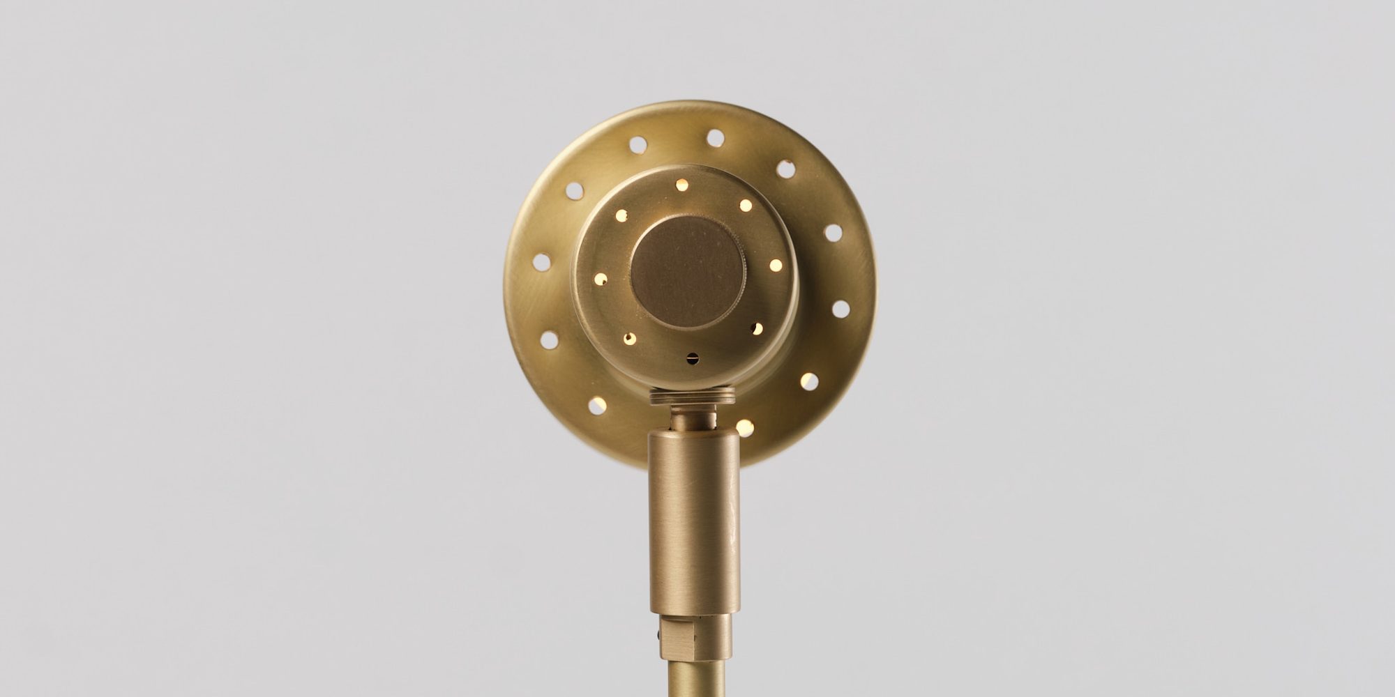 Light Gallery luxury limited edition_GP mini ottone_dettaglio_design marco pollice_ph Davide Cossu
